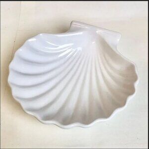 Made in Japan Ceramic Seashell Jewelry Trinket Tray Nuts dish Oven Safe White